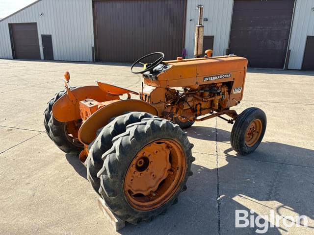 Image of International Harvester 2404 equipment image 4