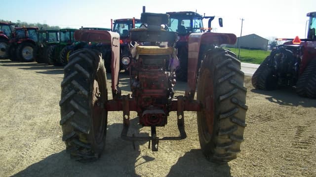 Image of International Harvester 504 equipment image 2