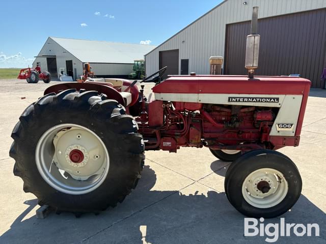 Image of International Harvester 606 equipment image 3