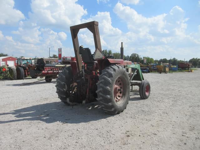 Image of International Harvester 706 equipment image 4