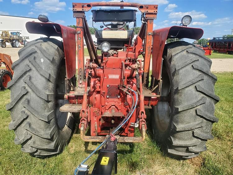 Main image International Harvester 706 4