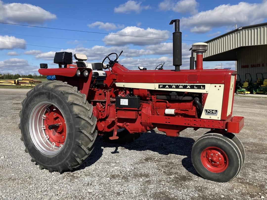 Image of International Harvester 706 Primary image