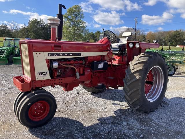 Image of International Harvester 706 equipment image 1