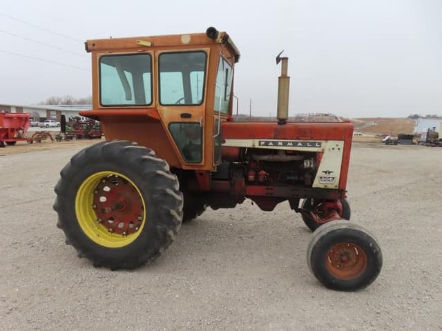 Image of International Harvester 806 equipment image 4