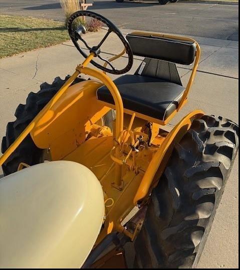 Image of International Harvester Cub Lo-Boy equipment image 2