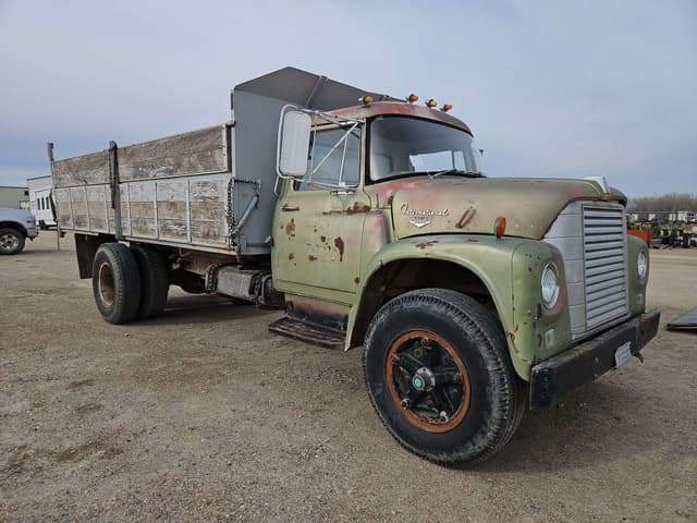 Image of International 1890 equipment image 1