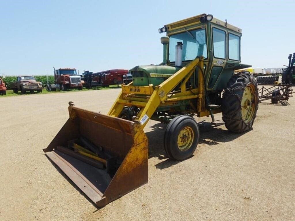 1966 John Deere 3020 Equipment Image0