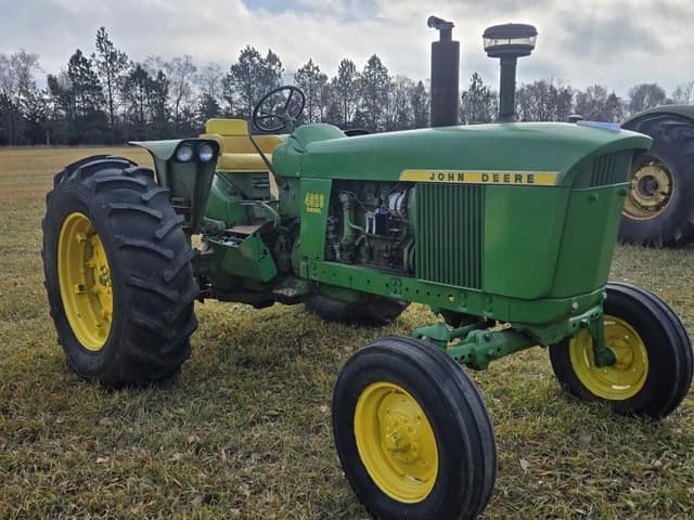 Image of John Deere 4020 equipment image 2