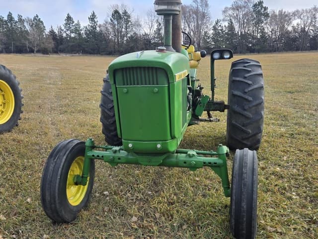 Image of John Deere 4020 equipment image 1