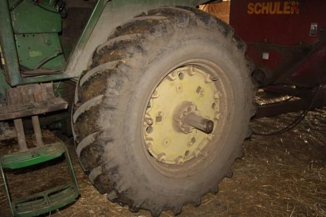 Image of John Deere 4020 equipment image 2