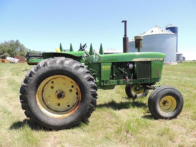 Image of John Deere 4020 equipment image 3