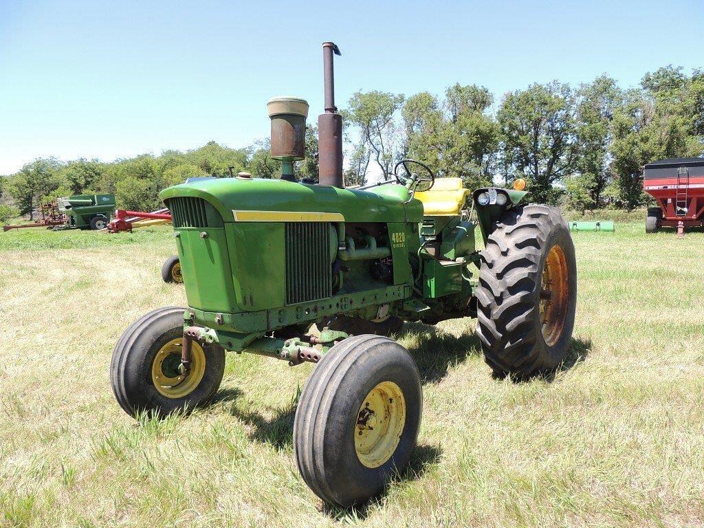 Image of John Deere 4020 Primary image