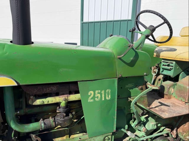 Image of John Deere 2510 equipment image 2