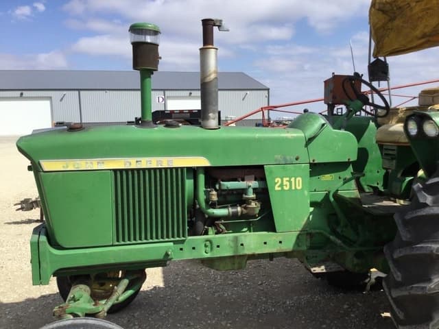 Image of John Deere 2510 equipment image 1