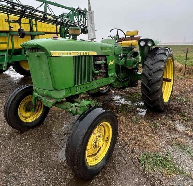 1966 John Deere 2510 Equipment Image0