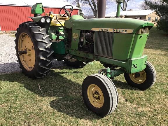 Image of John Deere 3020 equipment image 1