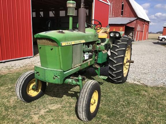 Image of John Deere 3020 Primary image