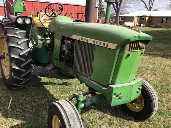 Image of John Deere 3020 equipment image 2