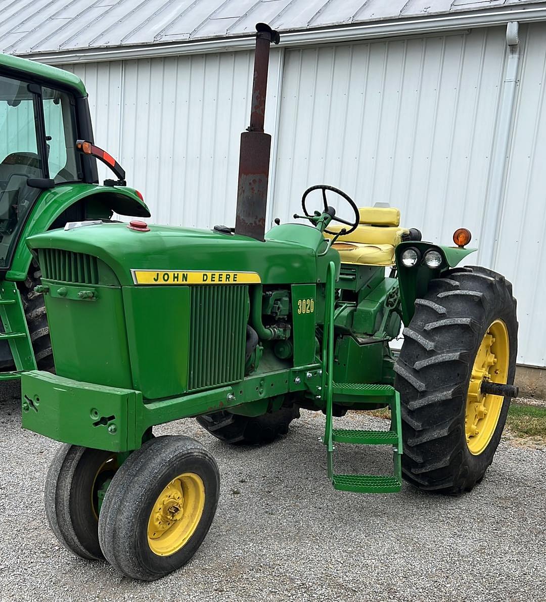 Image of John Deere 3020 Primary image