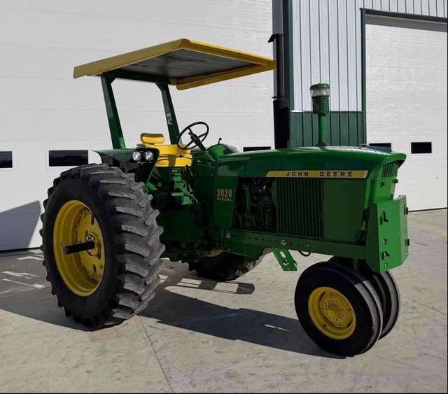 Image of John Deere 3020 equipment image 1