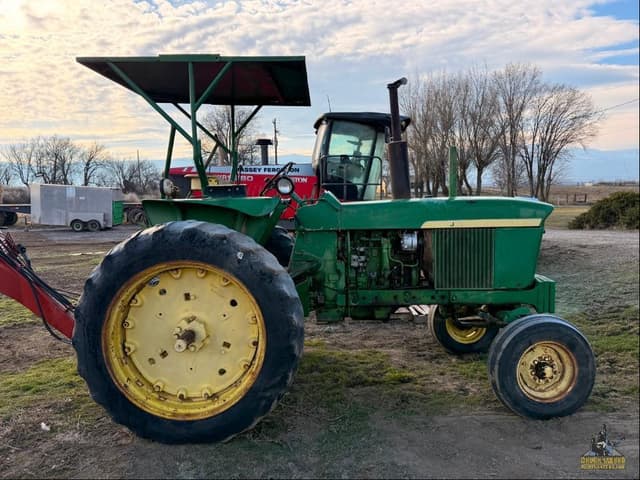 Image of John Deere 3020 equipment image 4