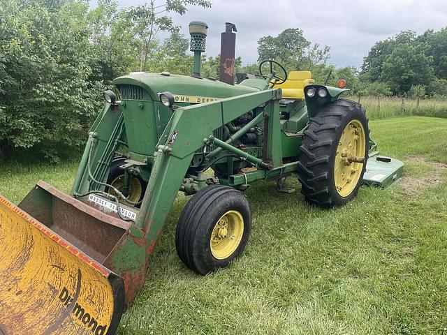 Image of John Deere 3020 equipment image 2