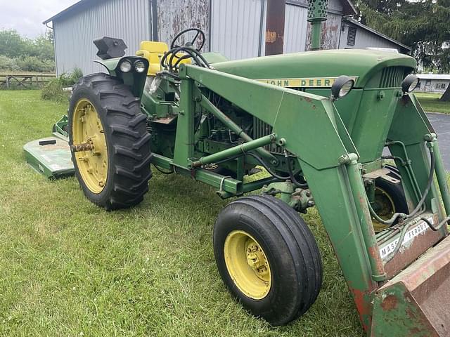 Image of John Deere 3020 equipment image 1