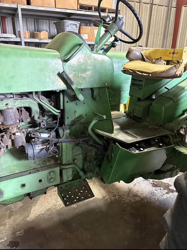 Image of John Deere 3020 equipment image 4