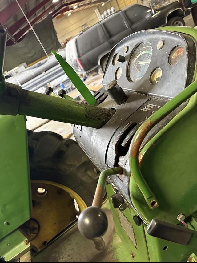 Image of John Deere 3020 equipment image 3