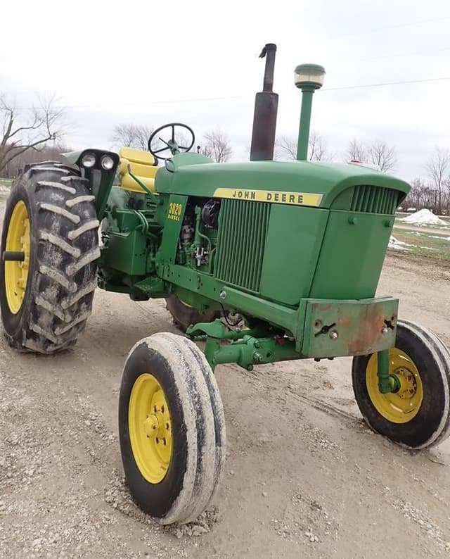 Image of John Deere 3020 equipment image 4