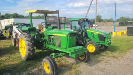 Image of John Deere 3020 Primary image