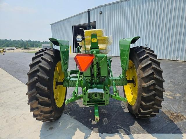 Image of John Deere 3020 equipment image 3