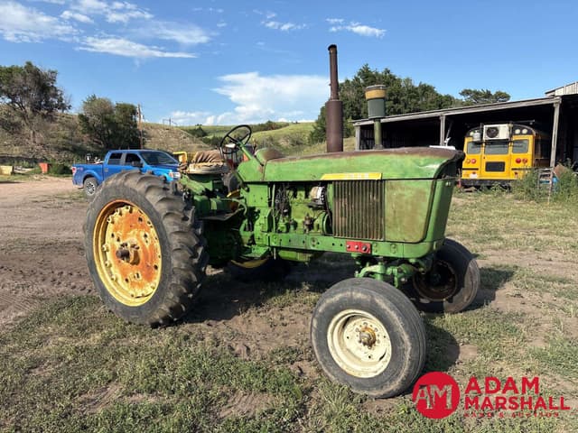 Image of John Deere 3020 equipment image 1