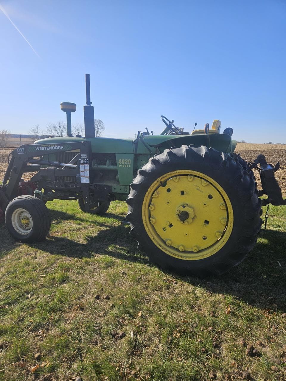 Image of John Deere 4020 Image 1