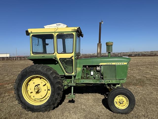 Image of John Deere 4020 equipment image 1