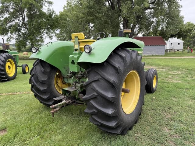 Image of John Deere 4020 equipment image 4