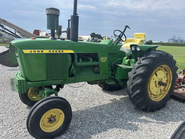 Image of John Deere 4020 equipment image 1