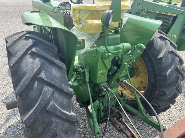 Image of John Deere 4020 equipment image 3
