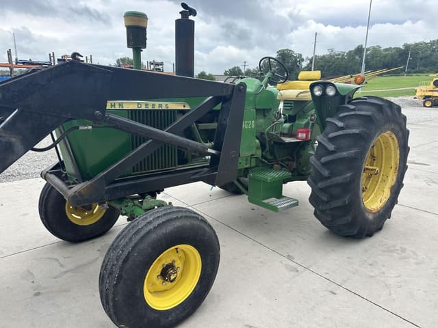 Image of John Deere 4020 equipment image 4
