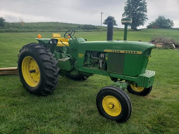 Image of John Deere 4020 equipment image 1