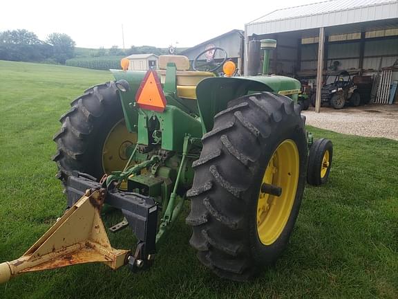 Image of John Deere 4020 equipment image 4
