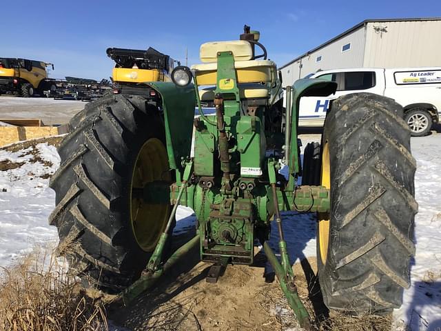 Image of John Deere 4020 equipment image 3