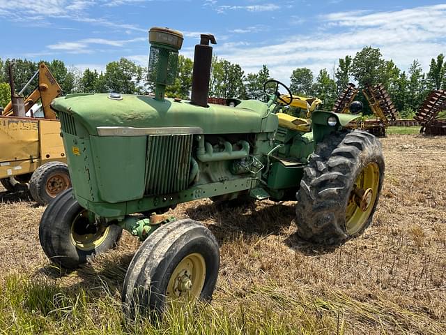 Image of John Deere 4020 equipment image 1