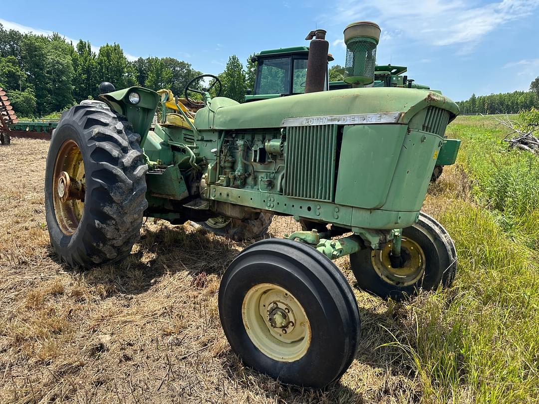Image of John Deere 4020 Primary image