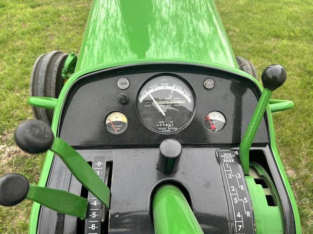 Image of John Deere 4020 equipment image 2
