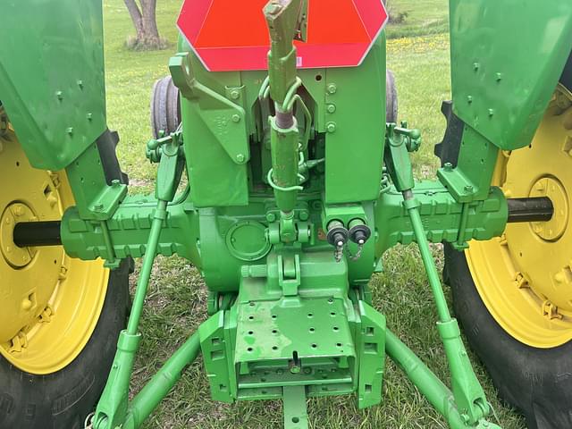 Image of John Deere 4020 equipment image 4