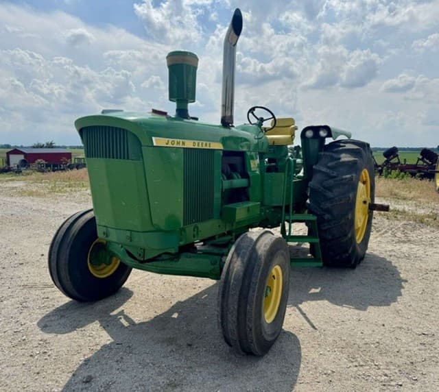 Image of John Deere 5020 equipment image 2