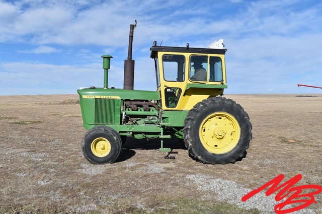 Image of John Deere 5020 equipment image 2