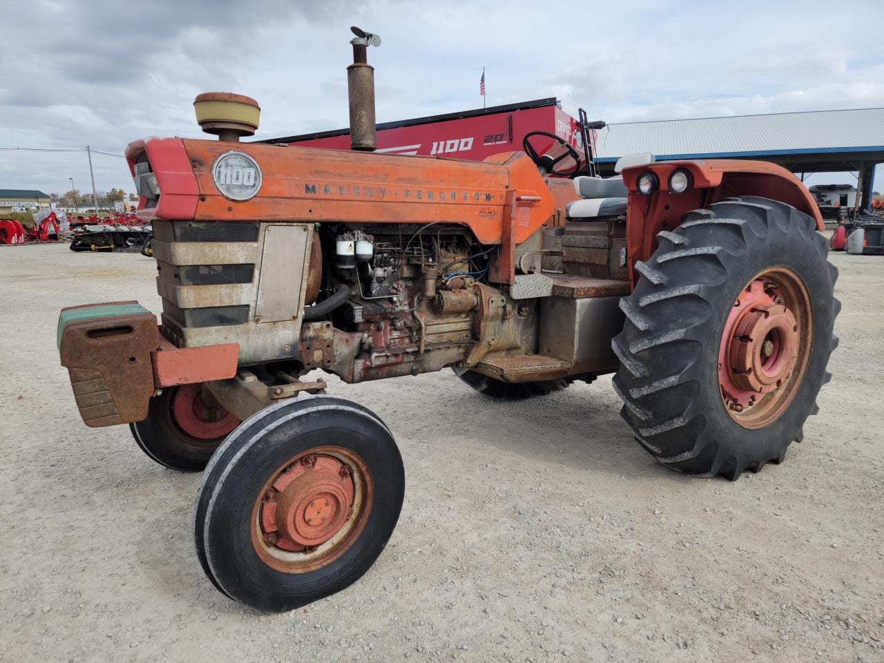 Main image Massey Ferguson 1100