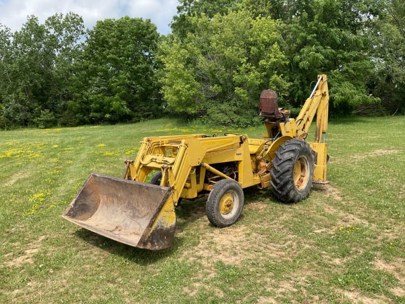 1966 Massey Ferguson 2135 Equipment Image0